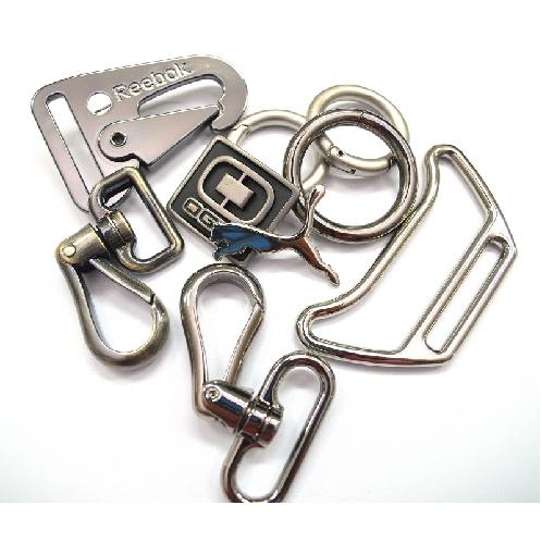 METAL ORNAMENT FOR BAGS