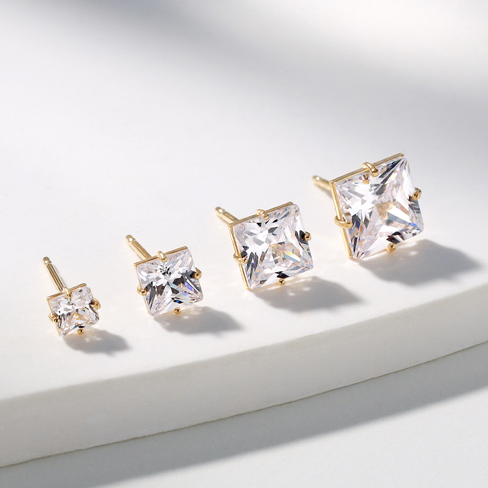 GOLD SQUARE CZ CASTING EARRINGS & VOLUME BUTTERFLY BACK CLUTCH