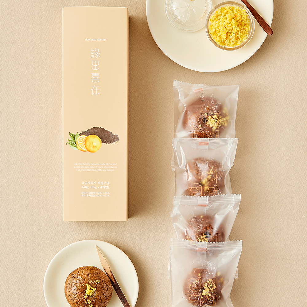 YEONLIHUIJAE Korea Traditional dessert Black Sesame & Yuzu Gaeseongjuak 4 Pieces